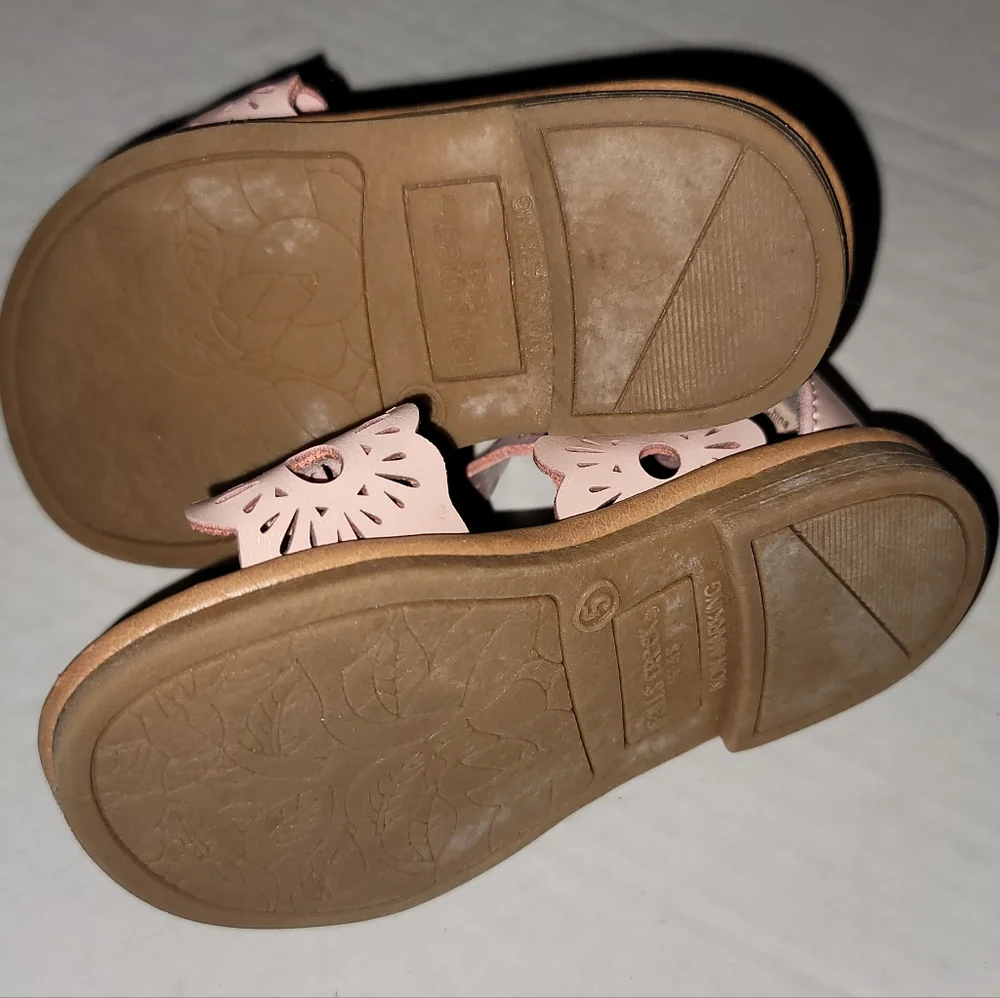Falls creek Sandals floral design  pink ankle straps